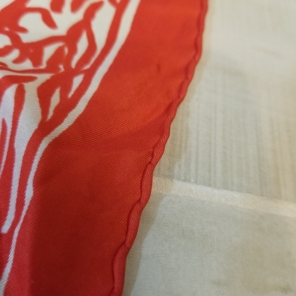 {26" X 26"} Vintage Givenchy Paris Scarf Abstract Orangy-Red Green Purple White - Picture 8 of 13